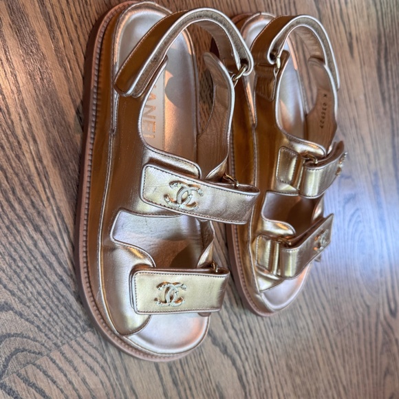 Chanel Rose gold dad Sandel size 37.5 - Picture 3 of 10